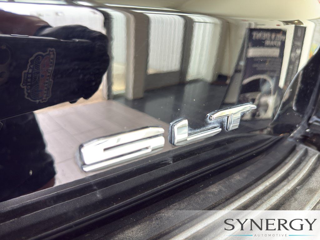 Used 2023 GMC Yukon SLT w/ SLT Premium Package RWD image 38