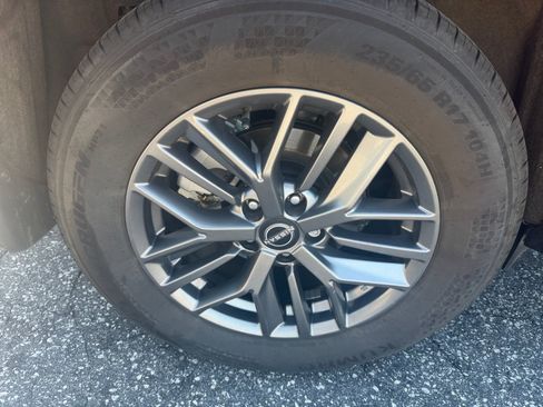 Certified 2025 Nissan Rogue S AWD/4WD image 27