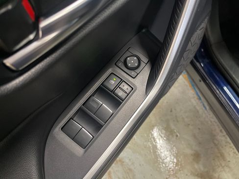 Certified 2023 Toyota RAV4 XLE w/ Convenience Package AWD/4WD image 15