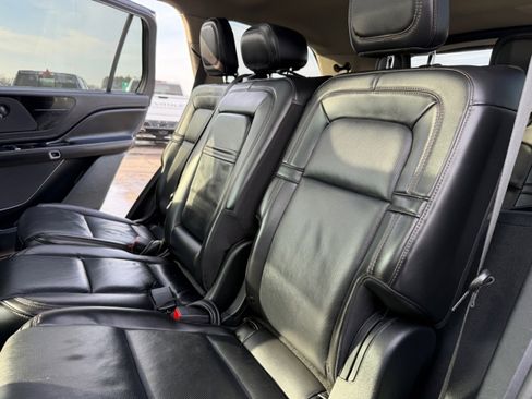 Used 2021 Lincoln Aviator Reserve image 18
