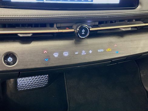 Used 2024 Nissan Ariya AWD image 24