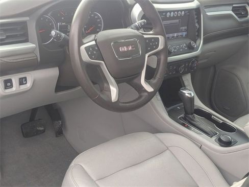 Used 2018 GMC Acadia SLT image 16
