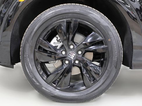 Used 2025 Buick Encore GX Sport Touring w/ Comfort Package image 25