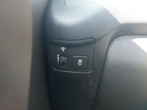 Used 2013 Kia Soul FWD image 24