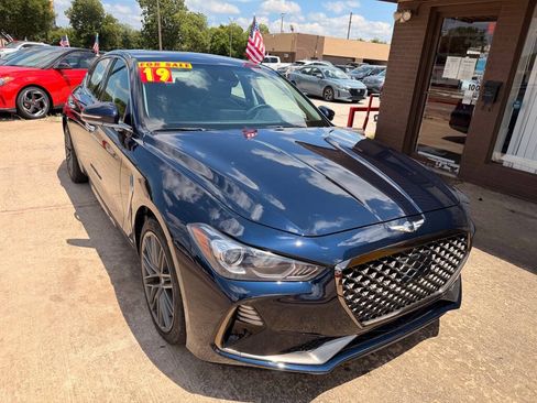 Used 2019 Genesis G70 2.0T Advanced RWD image 7