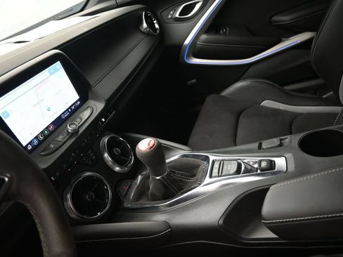 Used 2022 Chevrolet Camaro SS RWD image 21