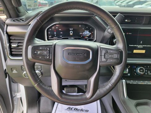 Used 2024 GMC Sierra 2500 Denali Ultimate image 10