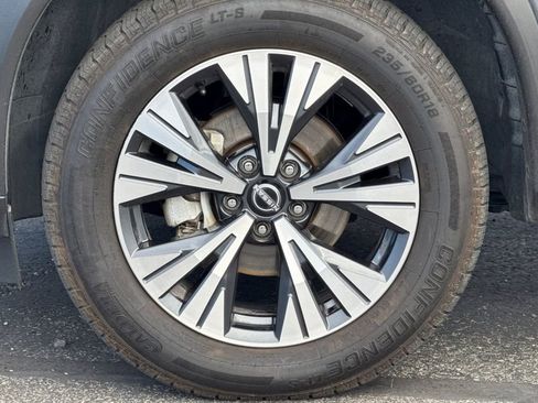 Used 2023 Nissan Rogue SV image 26