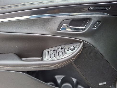 Used 2018 Chevrolet Impala Premier w/ Premier Confidence Package image 12
