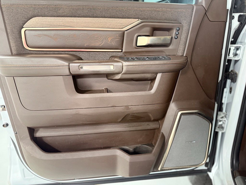 Used 2025 RAM 2500 Limited AWD/4WD image 11