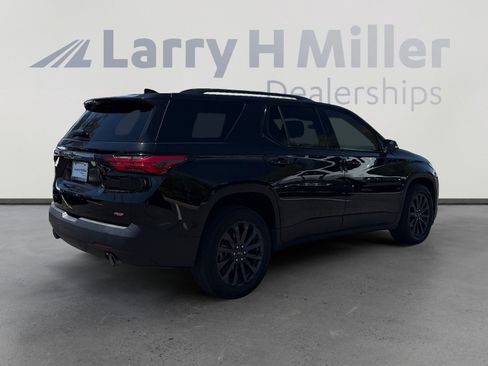 Used 2023 Chevrolet Traverse RS AWD/4WD image 5