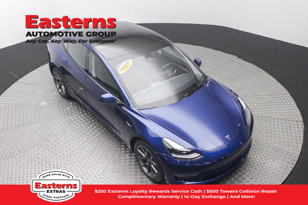 Used 2023 Tesla Model 3 Standard Range RWD image 4