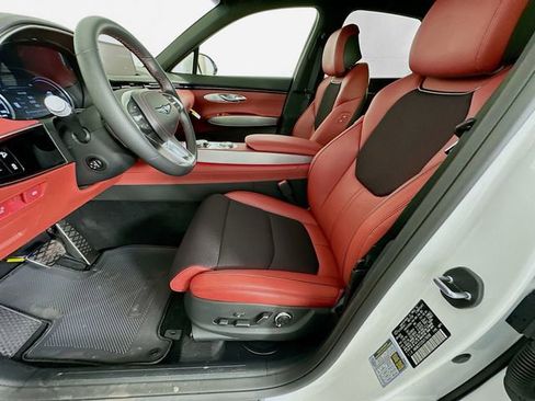 Certified 2025 Genesis GV70 3.5T Sport image 16