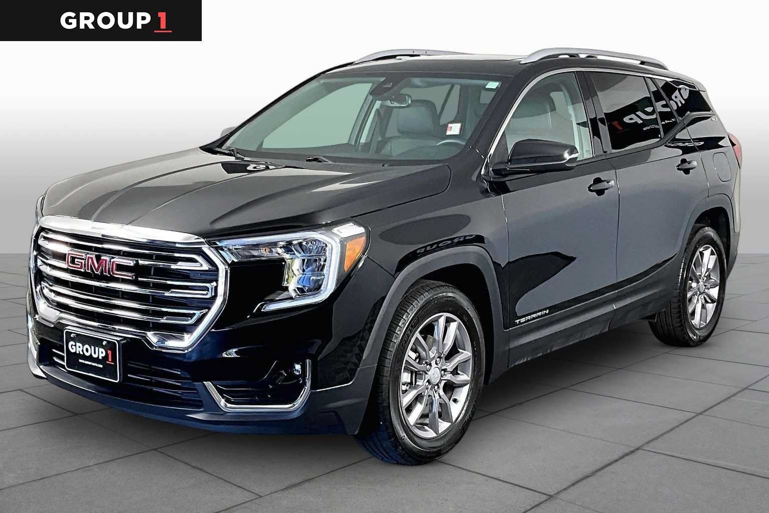 Used 2024 GMC Terrain SLT AWD/4WD image 1