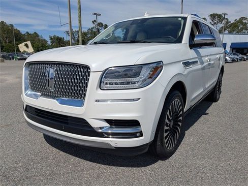Used 2020 Lincoln Navigator L Black Label w/ Cargo Convenience Package image 8