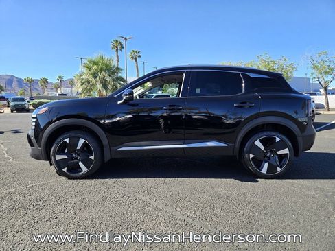 Used 2025 Nissan Kicks SR FWD image 3