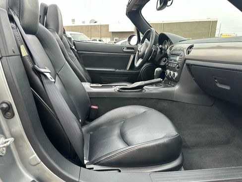 Used 2012 MAZDA MX-5 Miata Grand Touring w/ Premium Pkg image 17