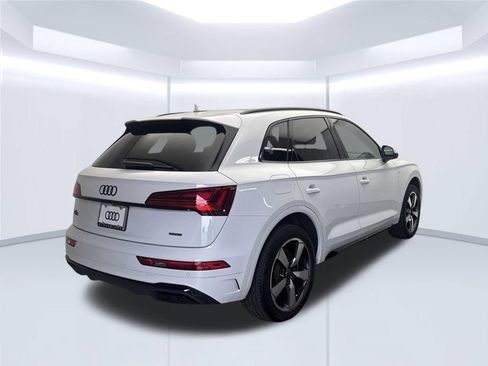 Used 2023 Audi Q5 2.0T Premium Plus w/ Premium Plus Package AWD/4WD image 11