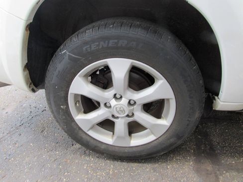 Used 2012 Toyota RAV4 Limited w/ Premium Plus Value Pkg AWD/4WD image 11