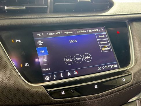 Used 2020 Cadillac XT5 Premium Luxury AWD/4WD image 16