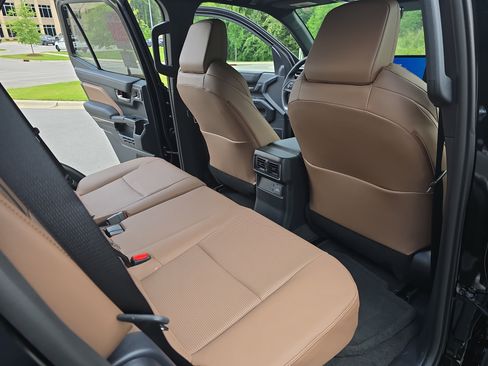 New 2026 Toyota 4Runner Limited AWD/4WD image 11