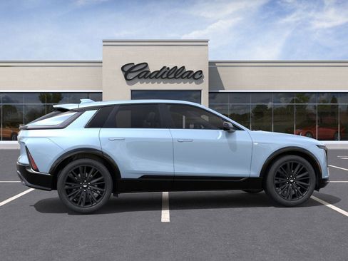 New 2026 Cadillac Lyriq Sport image 5