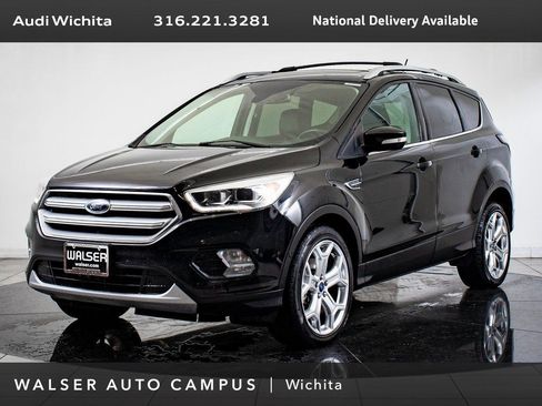 Used 2018 Ford Escape Titanium image 1