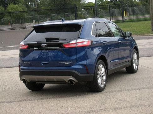 Used 2020 Ford Edge Titanium AWD/4WD image 13