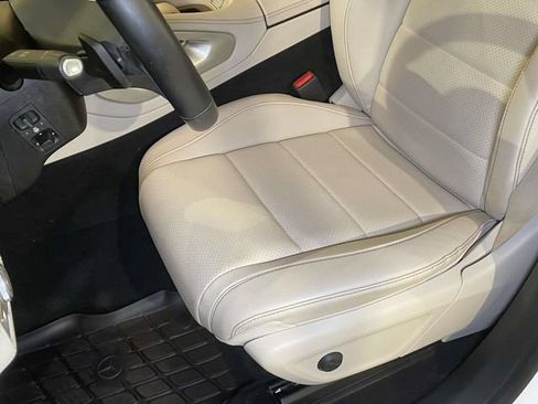 Used 2022 Mercedes-Benz GLE 450 4MATIC image 5