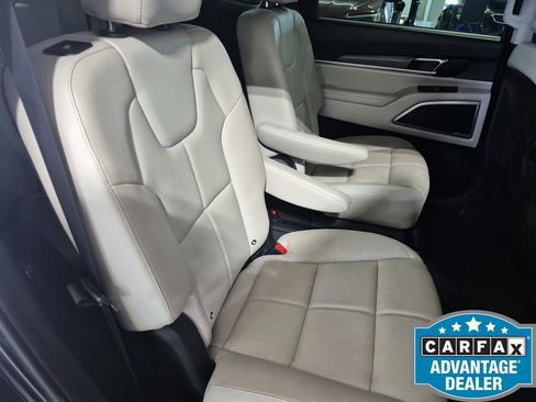 Used 2022 Kia Telluride EX w/ EX Premium Package FWD image 27