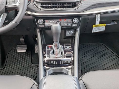 New 2026 Jeep Compass Trailhawk w/ Sun, Sound & Navigation Group AWD/4WD image 24