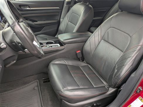 Used 2023 Nissan Altima 2.0 SR image 16