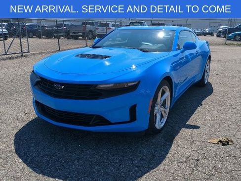 Used 2023 Chevrolet Camaro LT w/ Technology Package image 12