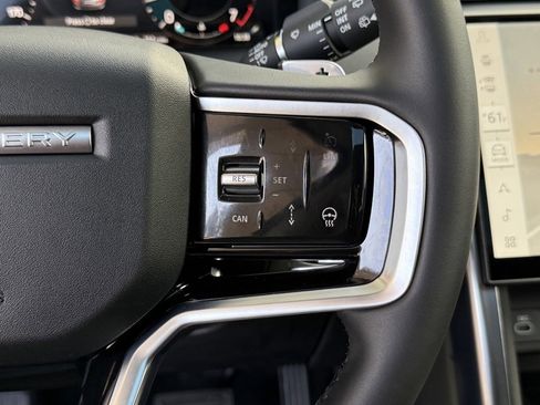 New 2025 Land Rover Discovery Sport S image 19