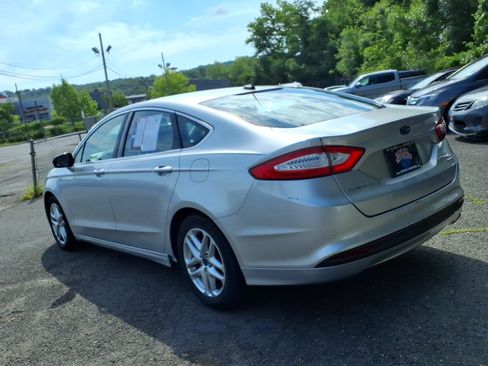 Used 2013 Ford Fusion SE FWD image 4