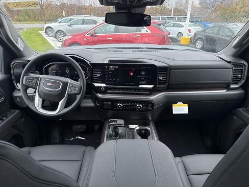 New 2026 GMC Sierra 1500 SLT image 6