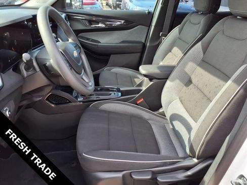 Used 2025 Chevrolet TrailBlazer LT image 24