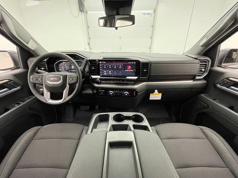 New 2026 GMC Sierra 1500 Elevation w/ Elevation Select Package AWD/4WD image 3