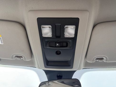 Used 2017 RAM 3500 SLT image 20