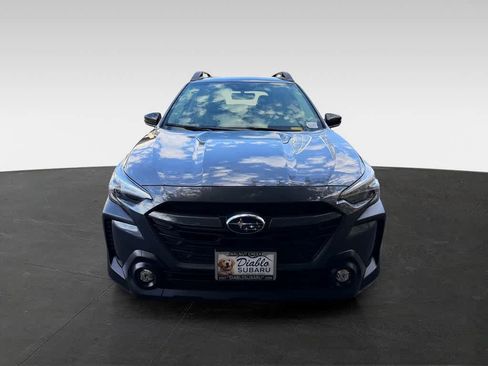 Used 2025 Subaru Outback Premium AWD/4WD image 6