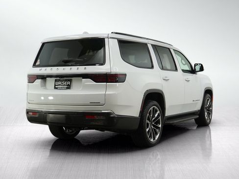 Used 2022 Jeep Wagoneer Series II w/ Premium Group I AWD/4WD image 6