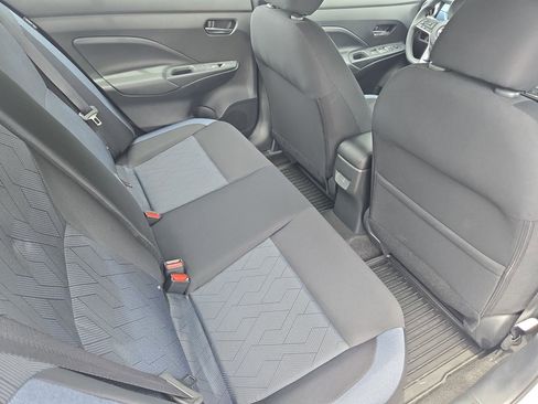 Used 2025 Nissan Versa SV w/ Trunk Package FWD image 11