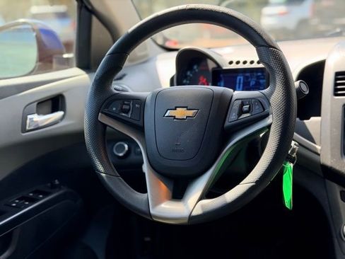 Used 2013 Chevrolet Sonic LT image 18