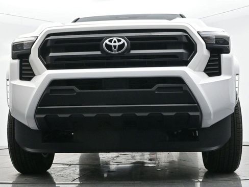 Used 2025 Toyota Tacoma SR w/ Towing Package image 41