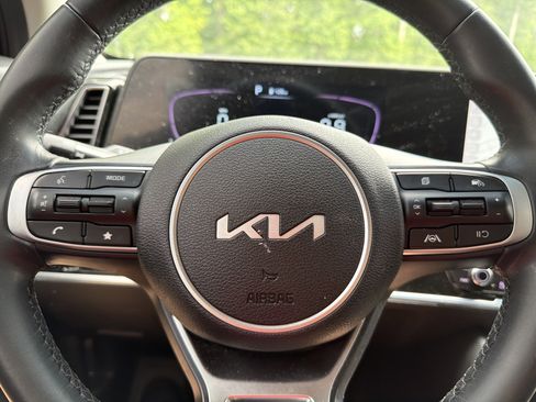 Used 2023 Kia Sportage EX FWD image 11