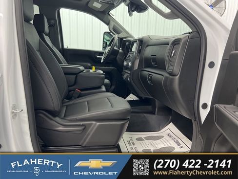 Used 2025 GMC Sierra 2500 Pro w/ 1SA Pro Safety Plus Package AWD/4WD image 15