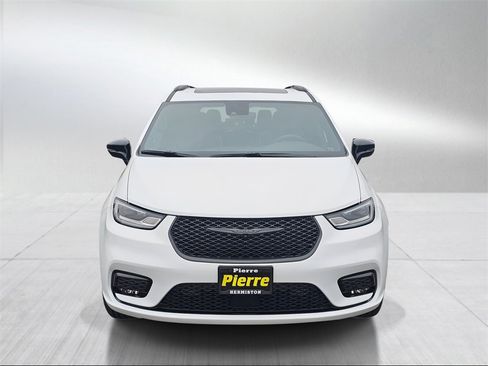 New 2026 Chrysler Pacifica Limited w/ S Appearance Package image 6