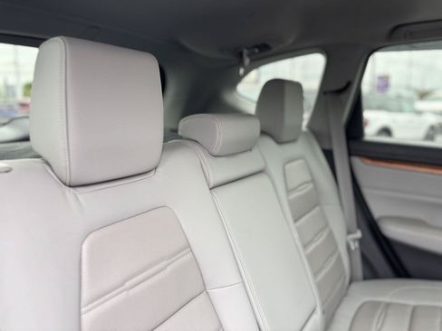 Used 2018 Honda CR-V Touring image 17