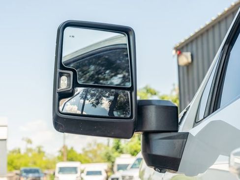 Used 2021 GMC Sierra 2500 AT4 w/ AT4 Premium Plus Package image 11