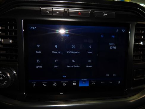 Used 2021 Ford F150 Lariat w/ Equipment Group 502A High AWD/4WD image 29